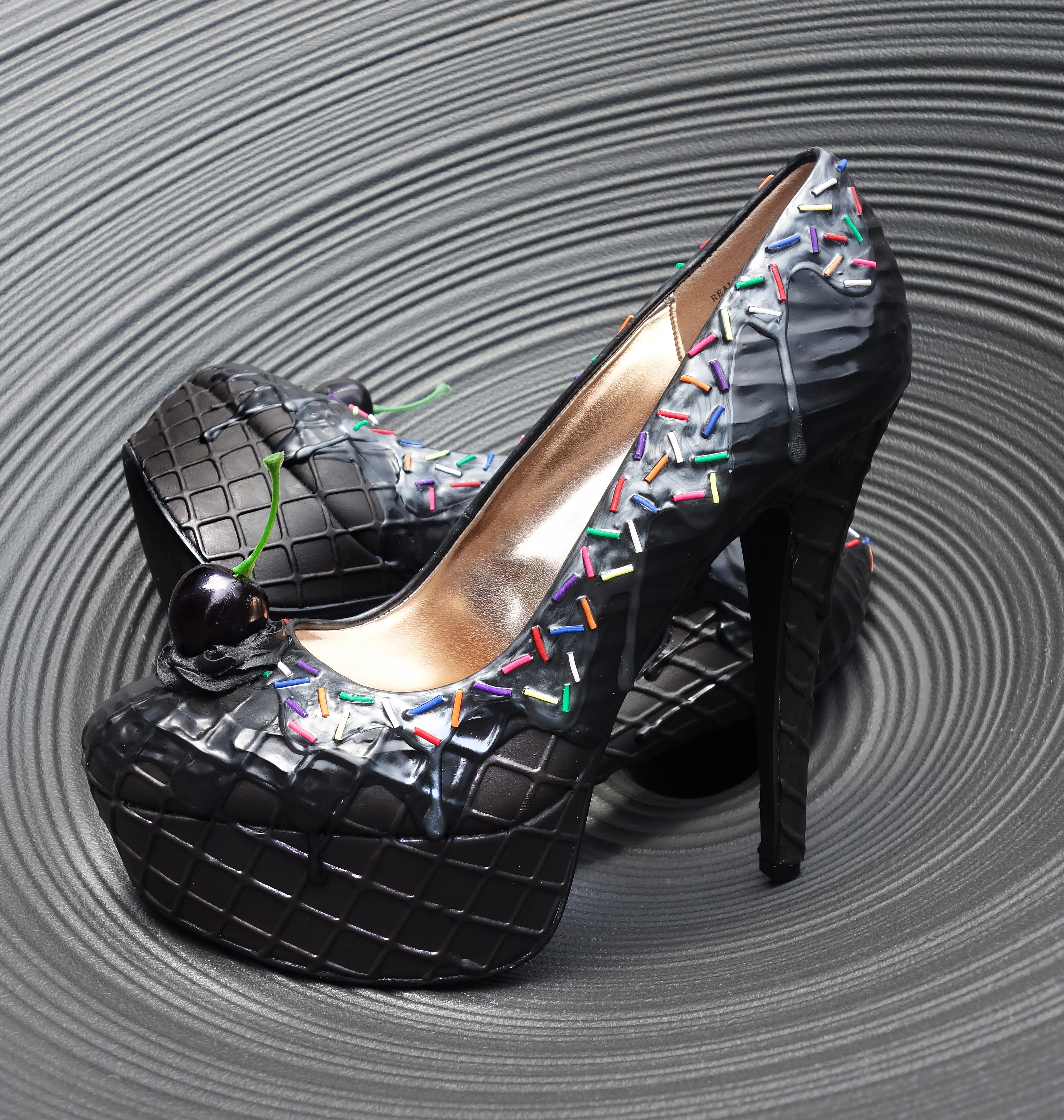 Premium Charcoal Ice Cream Heels - Image 3